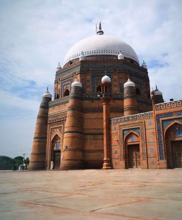 Historical places in multan