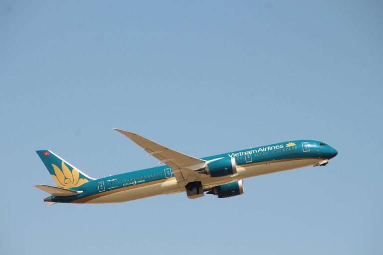 A Comprehensive Overview of Vietnam Airlines 2024